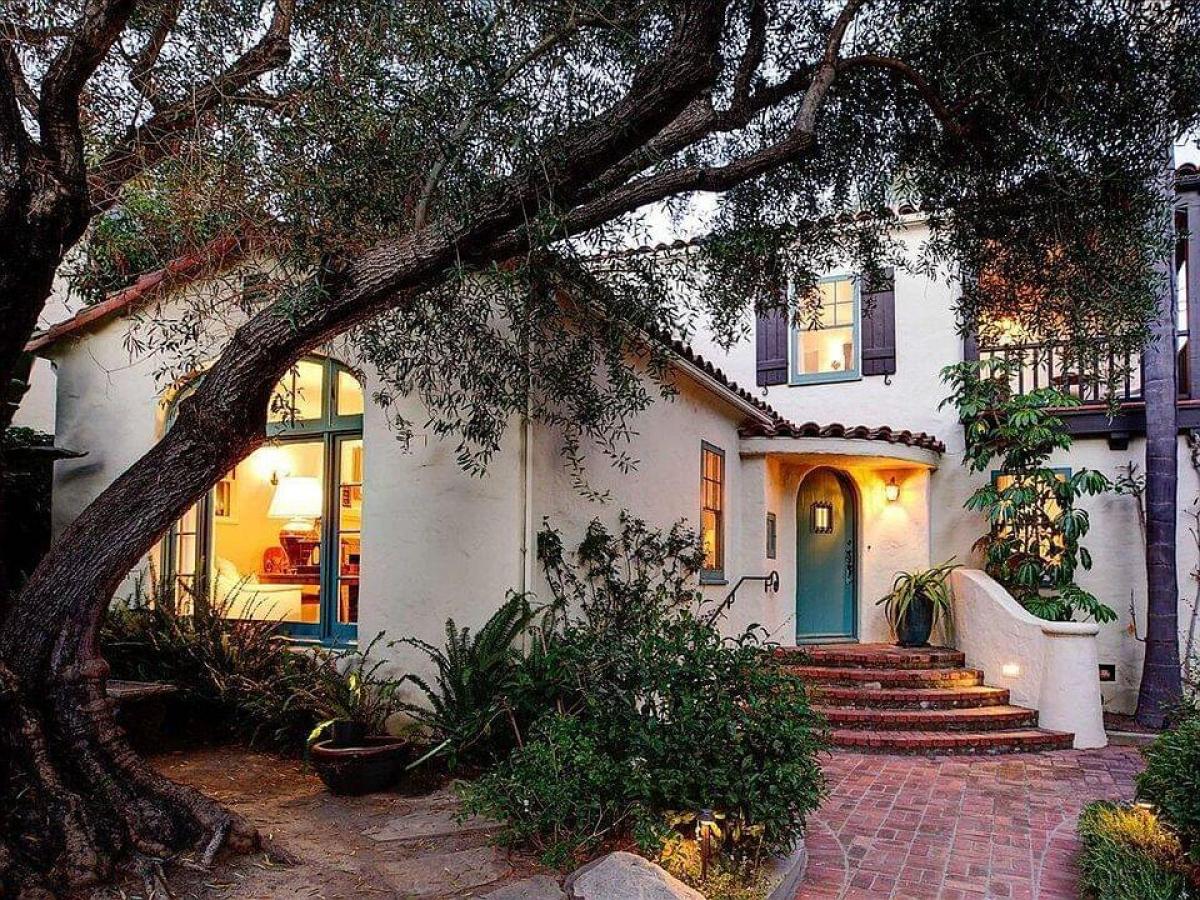 Picture of Home For Sale in Santa Barbara, California, United States