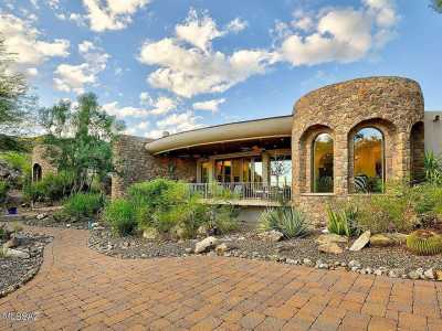 Home For Sale in Marana, Arizona