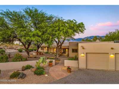 Home For Sale in Oro Valley, Arizona