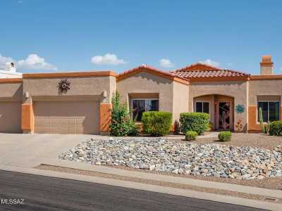 Home For Sale in Oro Valley, Arizona