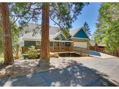 Home For Sale in Lake Arrowhead, California