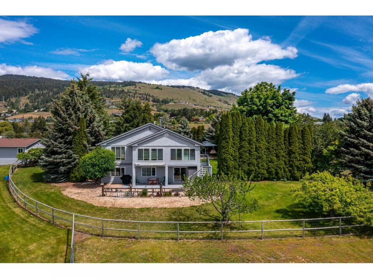 Picture of Home For Sale in Coldstream, British Columbia, Canada