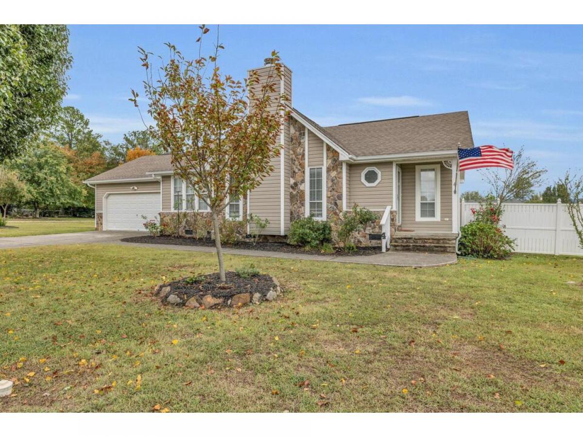 Picture of Home For Sale in Rossville, Georgia, United States