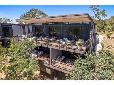 Home For Sale in Healdsburg, California