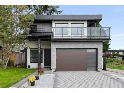 Home For Sale in White Rock, Canada