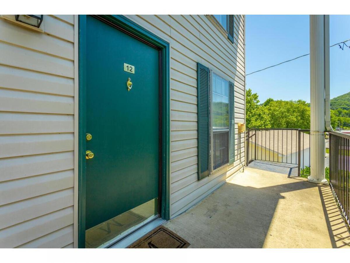 Picture of Condo For Sale in Chattanooga, Tennessee, United States