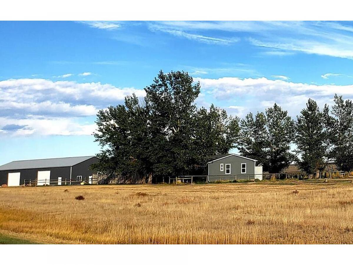 Picture of Residential Land For Sale in Kaycee, Wyoming, United States