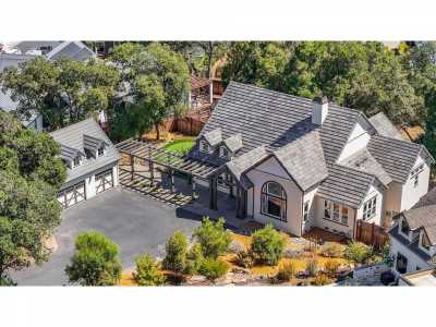 Home For Sale in Santa Rosa, California