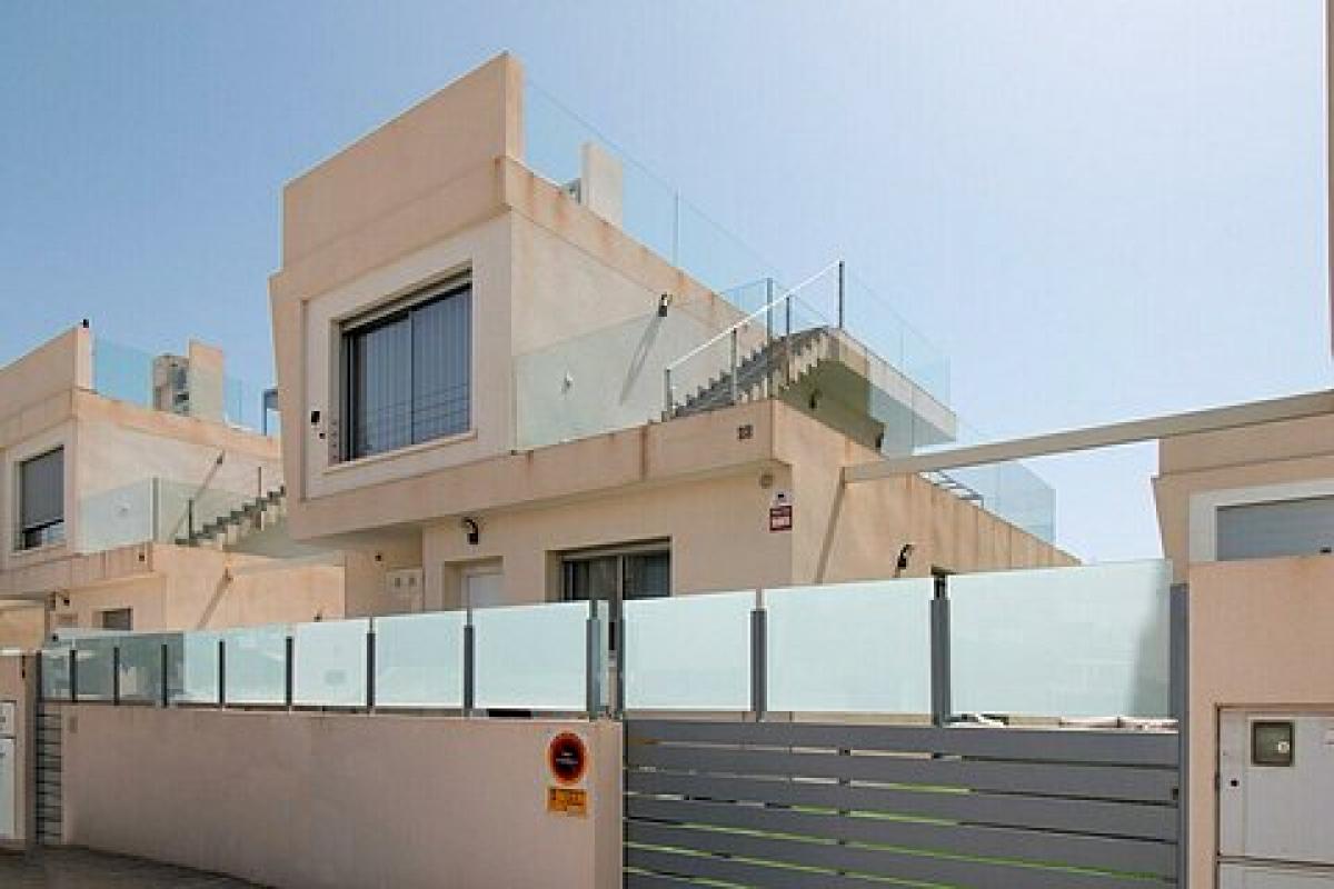 Picture of Villa For Sale in Mil Palmeras, Alicante, Spain