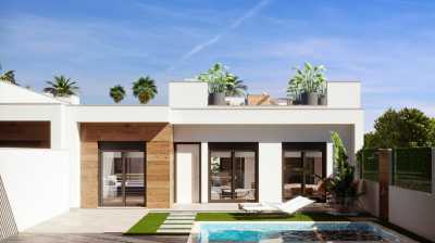 Home For Sale in Dolores De Pacheco, Spain