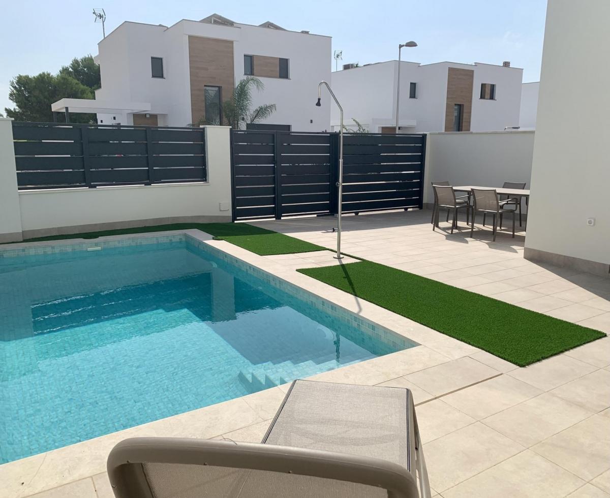 Picture of Villa For Sale in Roda Golf, Alicante, Spain