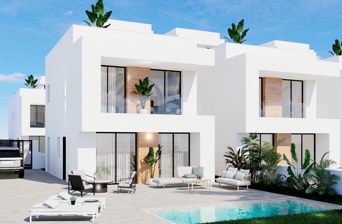 Picture of Villa For Sale in La Zenia, Alicante, Spain