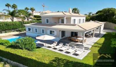 Villa For Sale in Vila Sol, Portugal