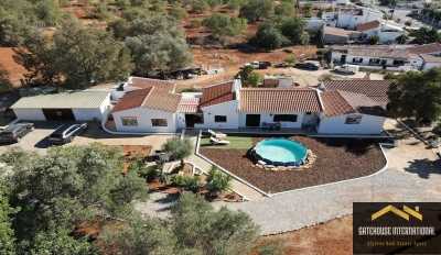 Villa For Sale in Albufeira, Portugal