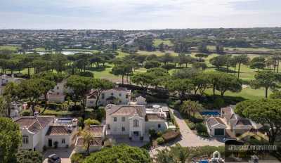 Villa For Sale in Quinta Do Lago, Portugal