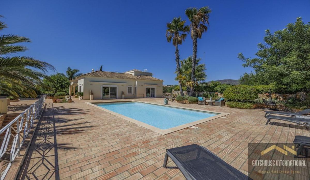 Picture of Villa For Sale in Moncarapacho, Algarve, Portugal