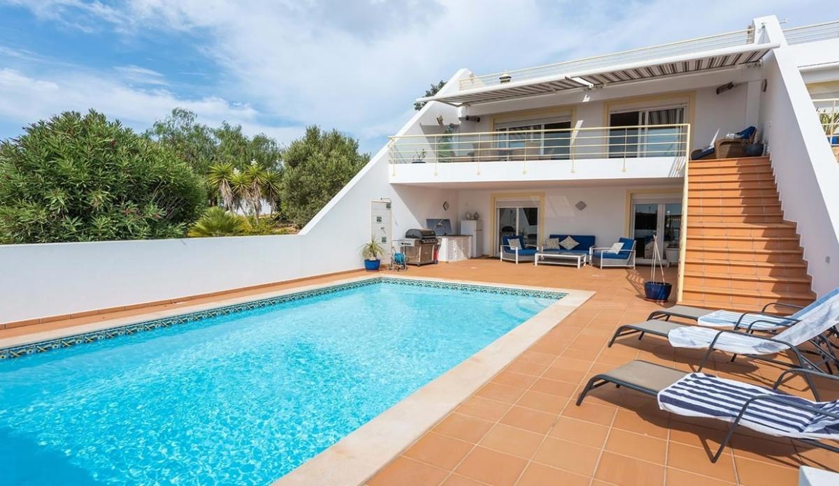 Picture of Villa For Sale in Praia Da Luz, Algarve, Portugal