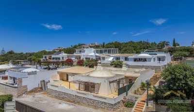 Villa For Sale in Santa Barbara De Nexe, Portugal