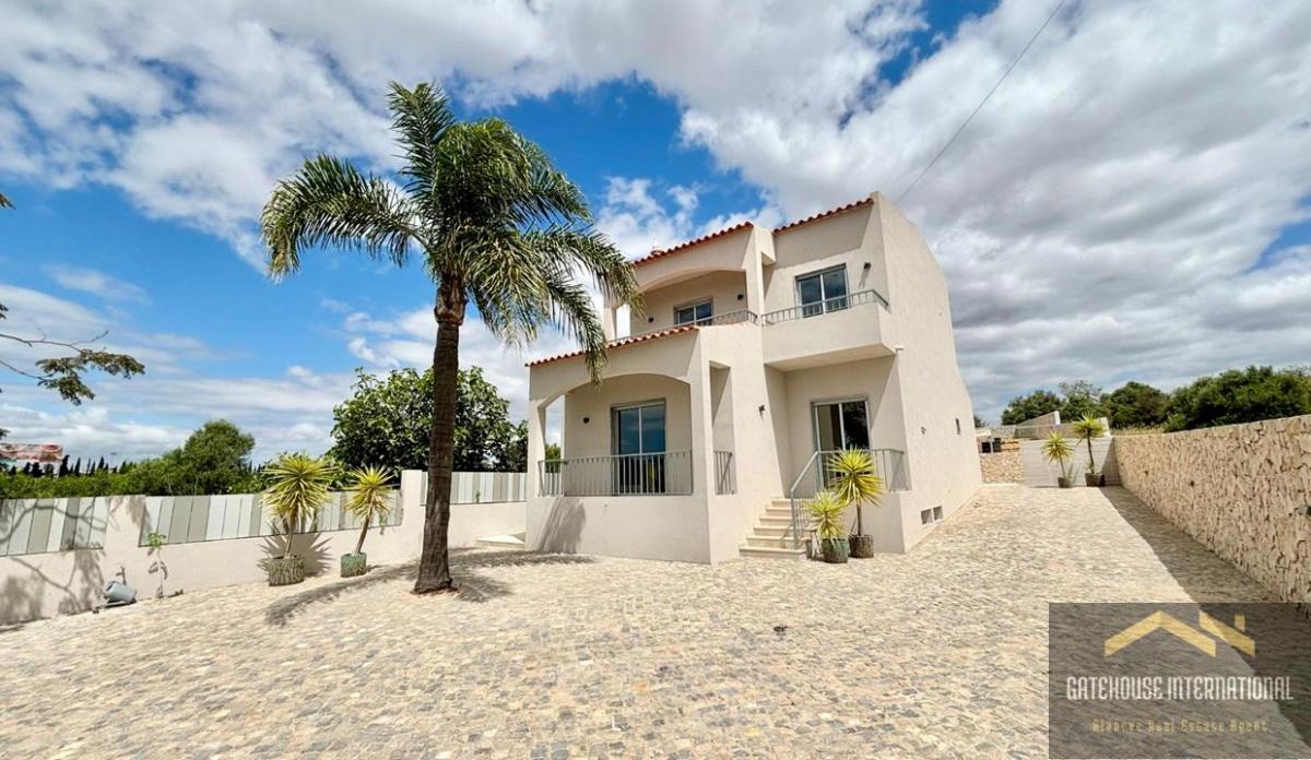 Picture of Villa For Sale in Almancil, Algarve, Portugal