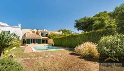 Villa For Sale in Vilamoura, Portugal