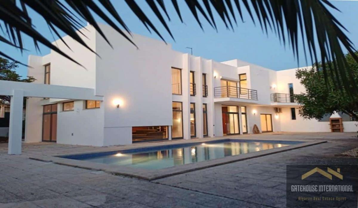 Picture of Villa For Sale in Almancil, Algarve, Portugal