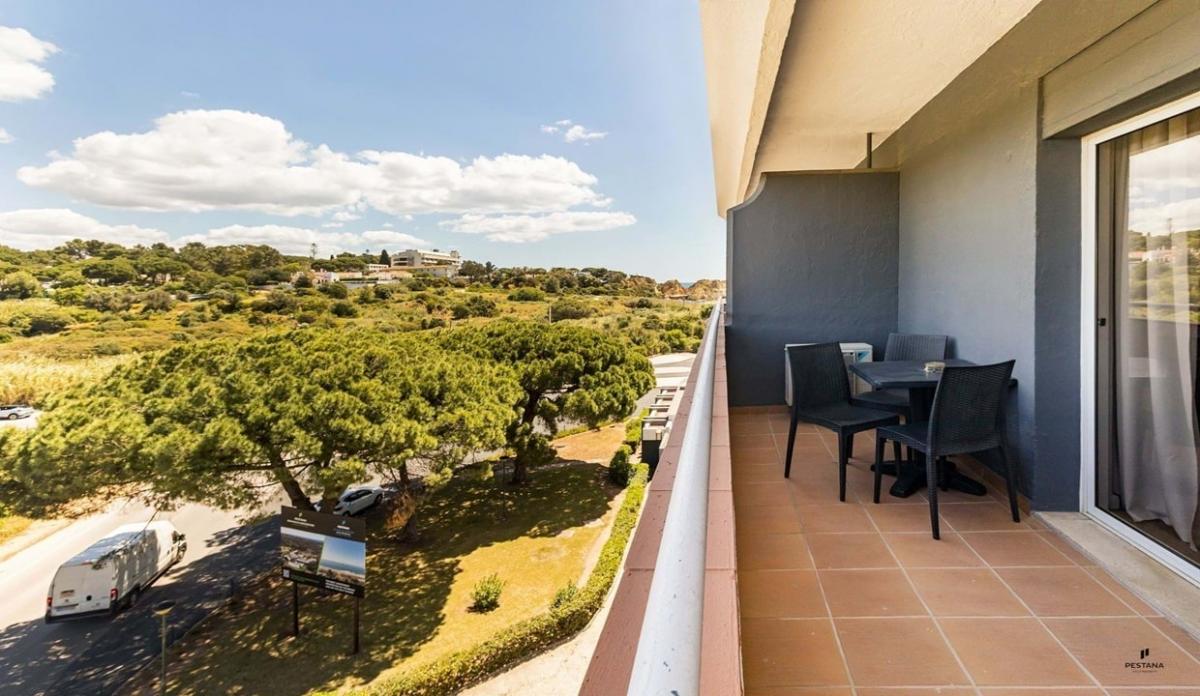 Picture of Apartment For Sale in Alvor, Algarve, Portugal