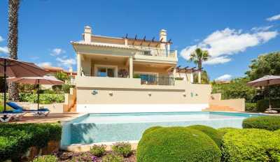 Villa For Sale in Carvoeiro, Portugal