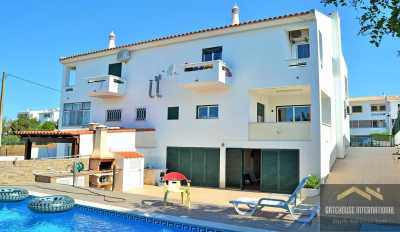 Villa For Sale in Faro, Portugal