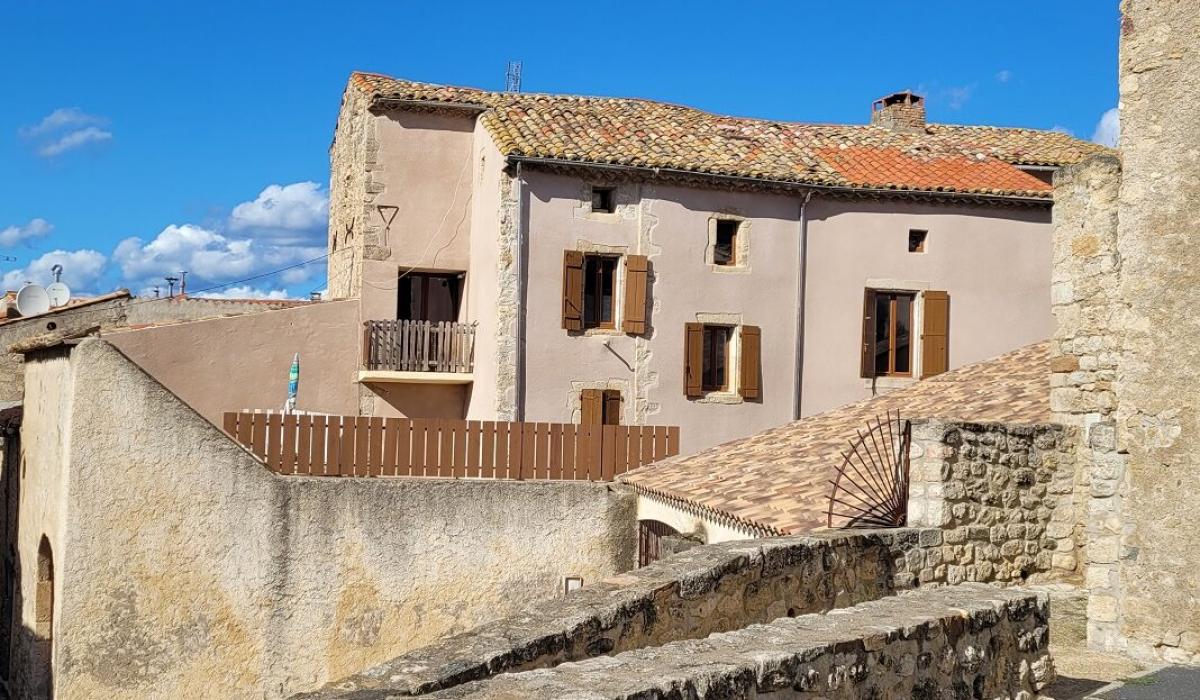 Picture of Home For Sale in Autignac, Languedoc Roussillon, France