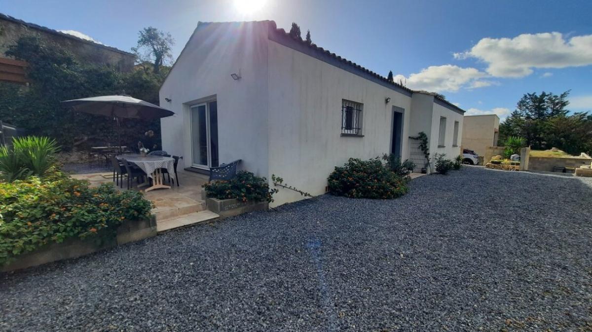 Picture of Home For Sale in Autignac, Languedoc Roussillon, France