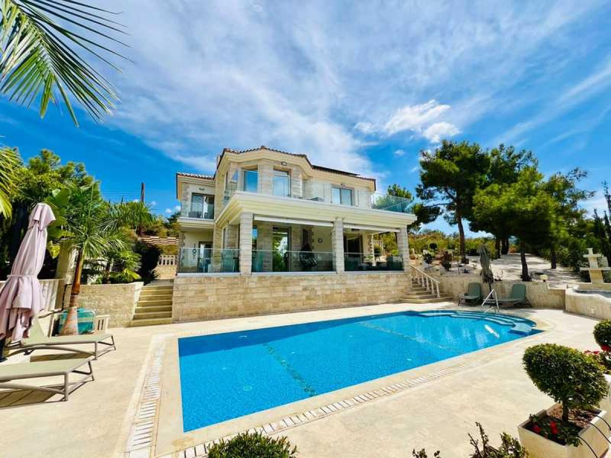 Picture of Villa For Sale in Argaka, Paphos, Cyprus