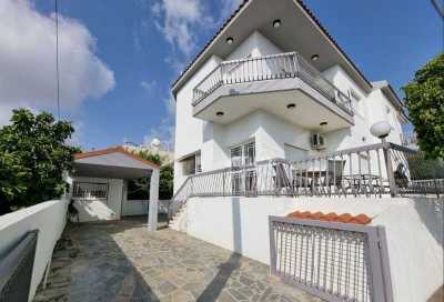 Villa For Sale in Ekali, Cyprus