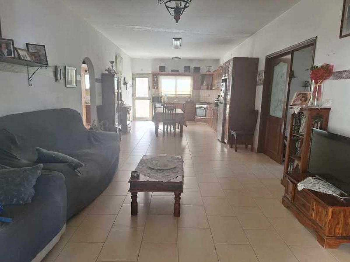 Picture of Home For Sale in Kolossi, Limassol, Cyprus