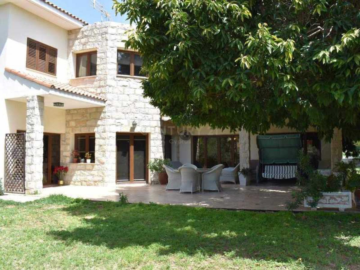 Picture of Villa For Sale in Pyrgos Lemesou, Limassol, Cyprus