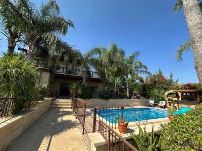 Villa For Sale in Souni, Cyprus