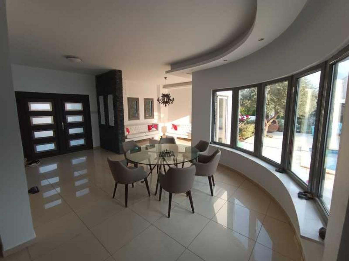 Picture of Villa For Sale in Latsia, Nicosia, Cyprus