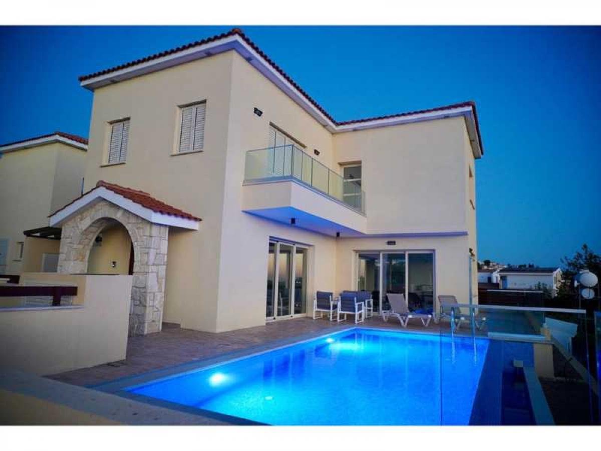 Picture of Villa For Sale in Kissonerga, Paphos, Cyprus