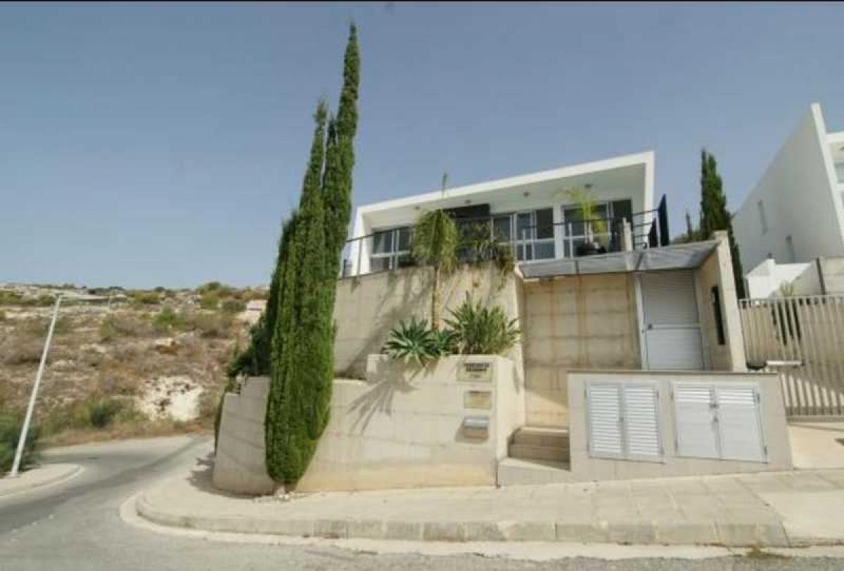 Picture of Home For Sale in Geroskipou, Paphos, Cyprus