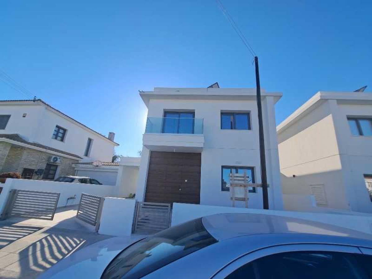 Picture of Home For Sale in Dromolaxia, Larnaca, Cyprus