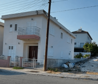 Home For Sale in Kolossi, Cyprus