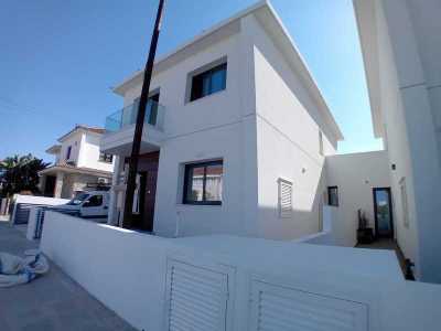 Home For Sale in Dromolaxia, Cyprus