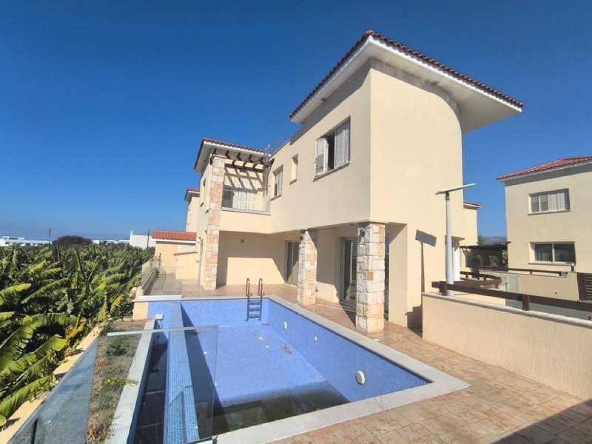 Picture of Villa For Sale in Kissonerga, Paphos, Cyprus