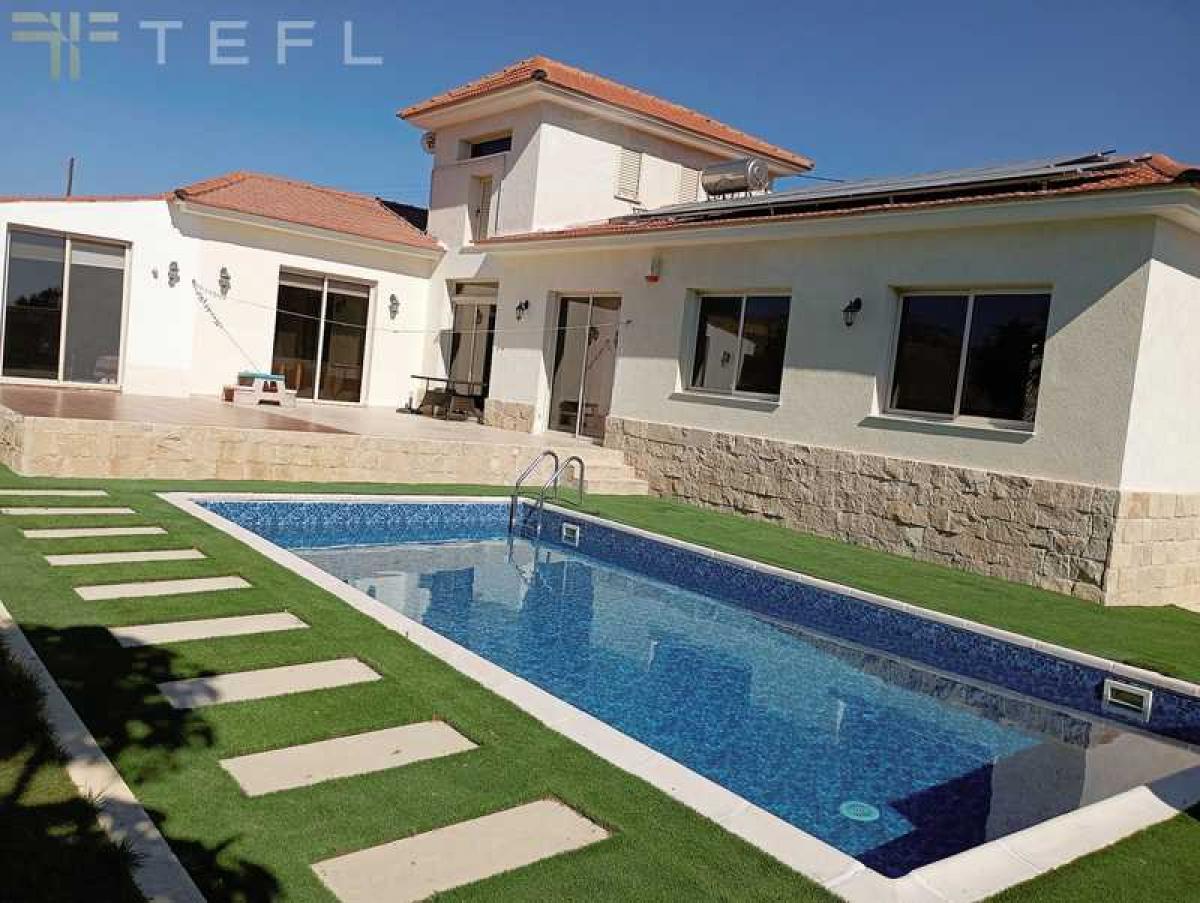 Picture of Home For Sale in Monagroulli, Limassol, Cyprus