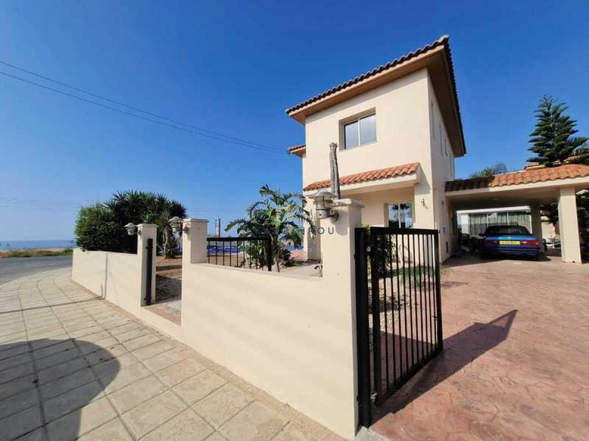 Picture of Home For Sale in Zygi, Limassol, Cyprus