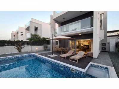 Home For Sale in Geroskipou, Cyprus