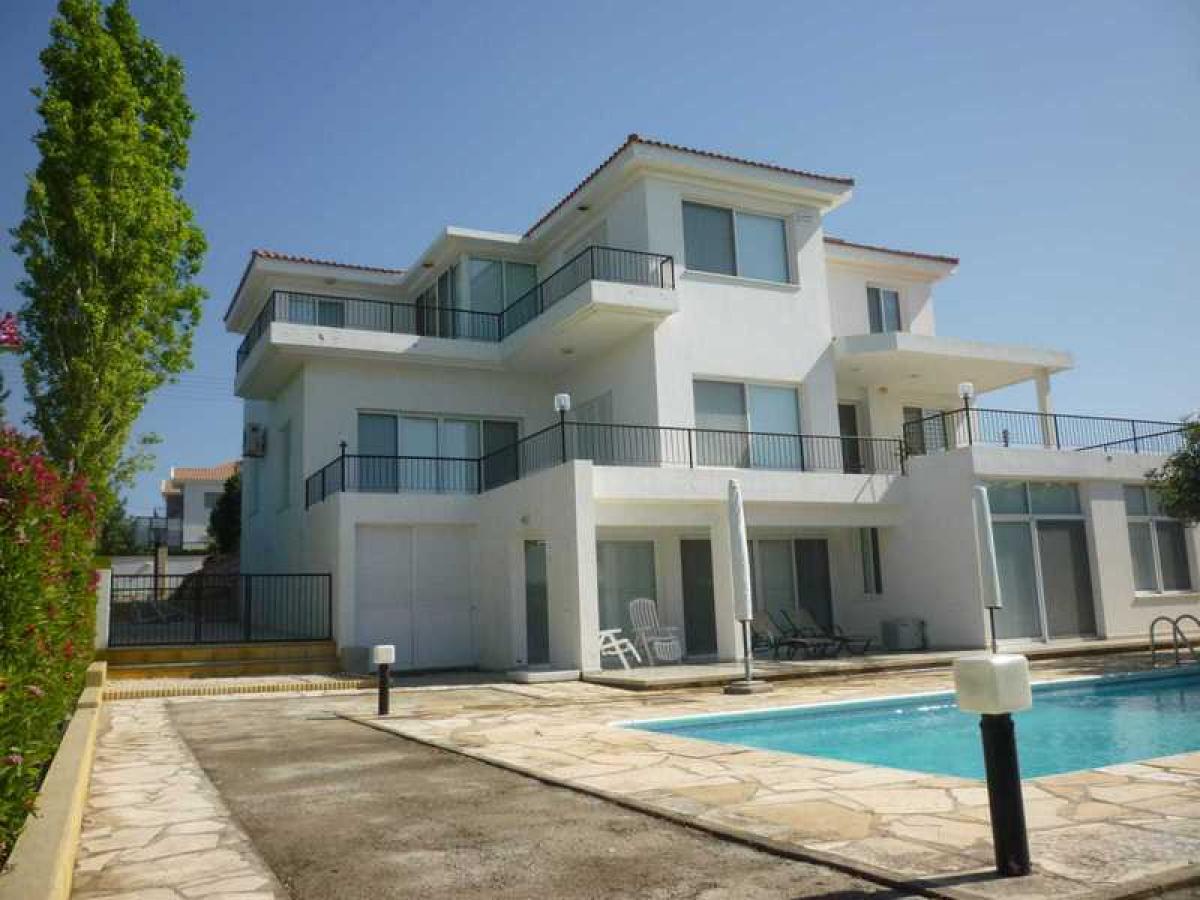 Picture of Villa For Sale in Erimi, Limassol, Cyprus