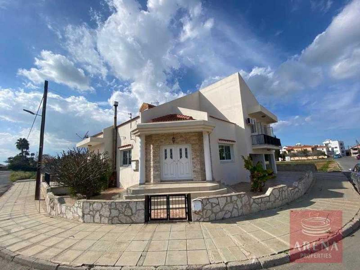 Picture of Villa For Sale in Deryneia, Famagusta, Cyprus