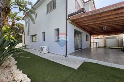 Home For Sale in Psimolofou, Cyprus