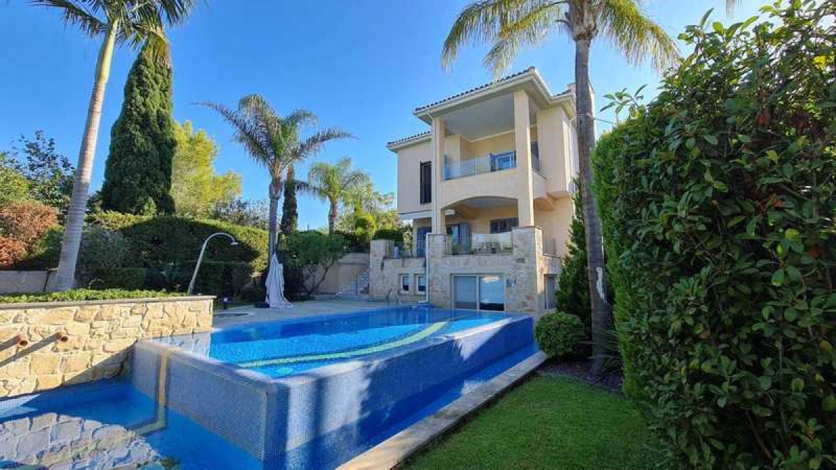 Picture of Villa For Sale in Latsi, Nicosia, Cyprus