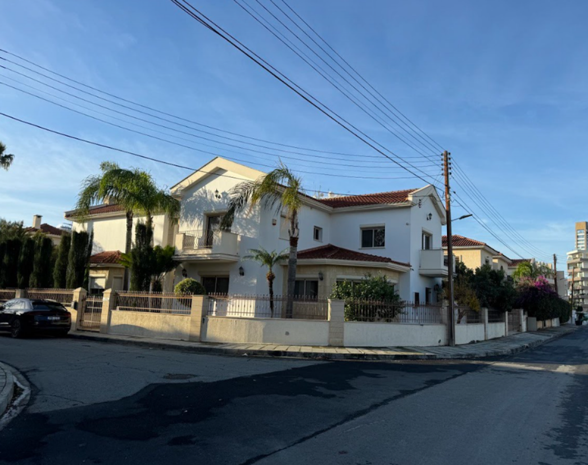 Picture of Villa For Sale in Potamos Germasogeias, Limassol, Cyprus